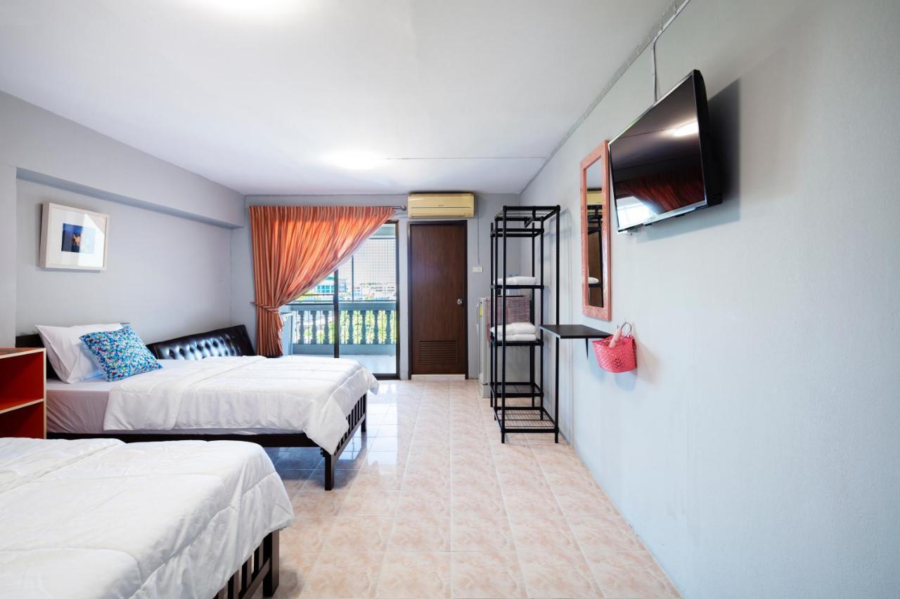 Penyos Suite Bangkok Luaran gambar