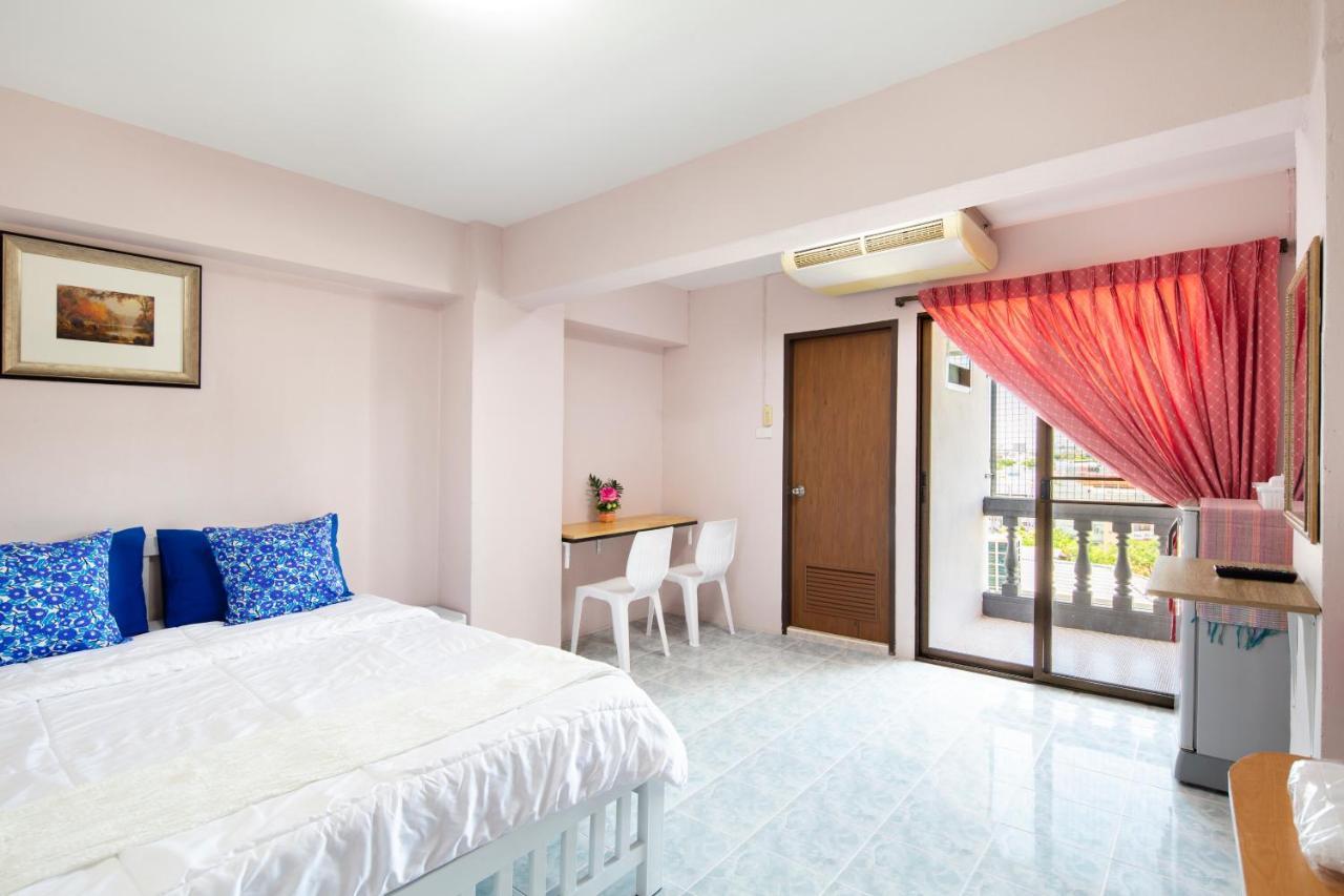 Penyos Suite Bangkok Luaran gambar